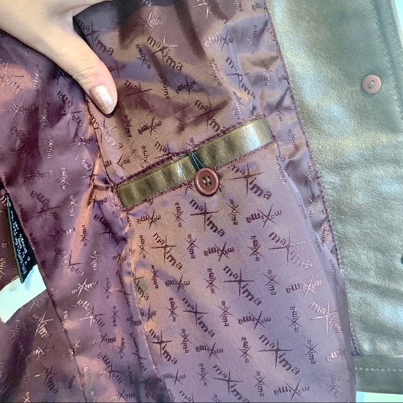 Leather jacket - Picture 8 of 8